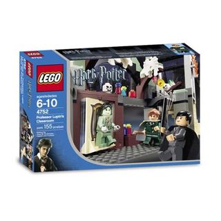 LEGO Harry Potter 4752 - Schulstunde bei Prof. Lupin
