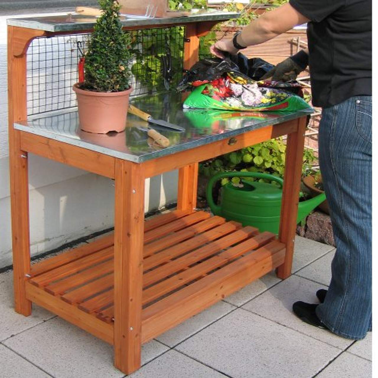 Habau 695 Gartentisch mit verzinkter Arbeitsplatte