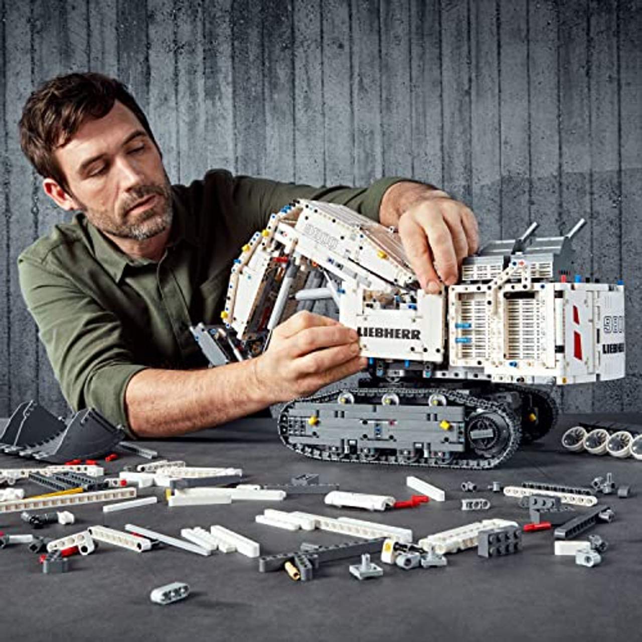 LEGO 42100 Technic Liebherr Bagger R 9800