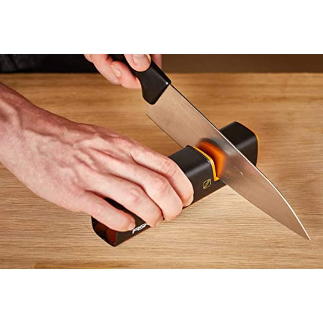 Fiskars Messerschärfer für scharfe Messerklingen aus Stahl