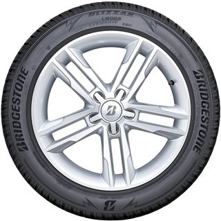 Bridgestone Blizzak LM005 235/60 R18 107H XL