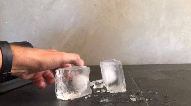 Klare Eiswürfel Test und Vergleich