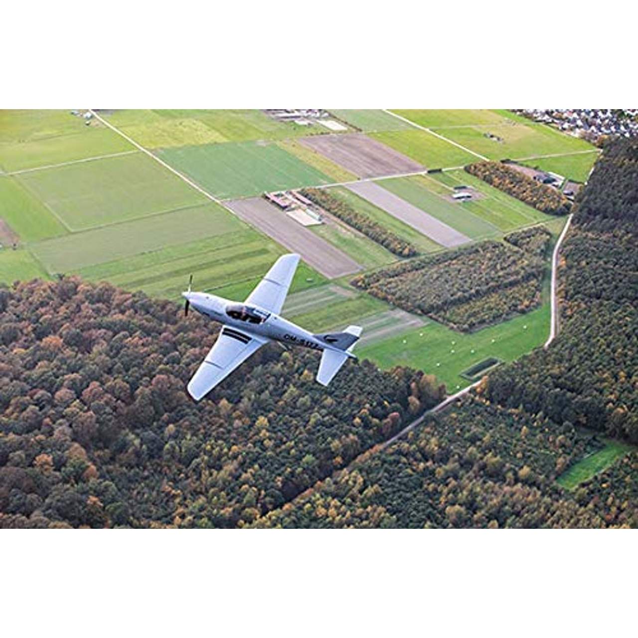 Jochen Schweizer Geschenkgutschein: Kampfflugzeug selber fliegen Raum
